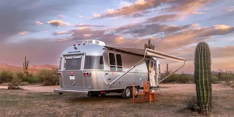 Frank Lloyd Wright’s Forgotten Food Truck Inspires New Airstream Trailer